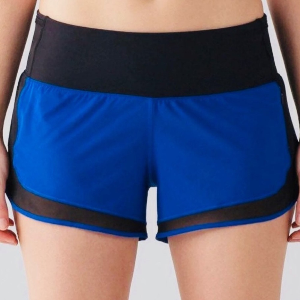 Rare Lululemon mind over miles shorts size 4